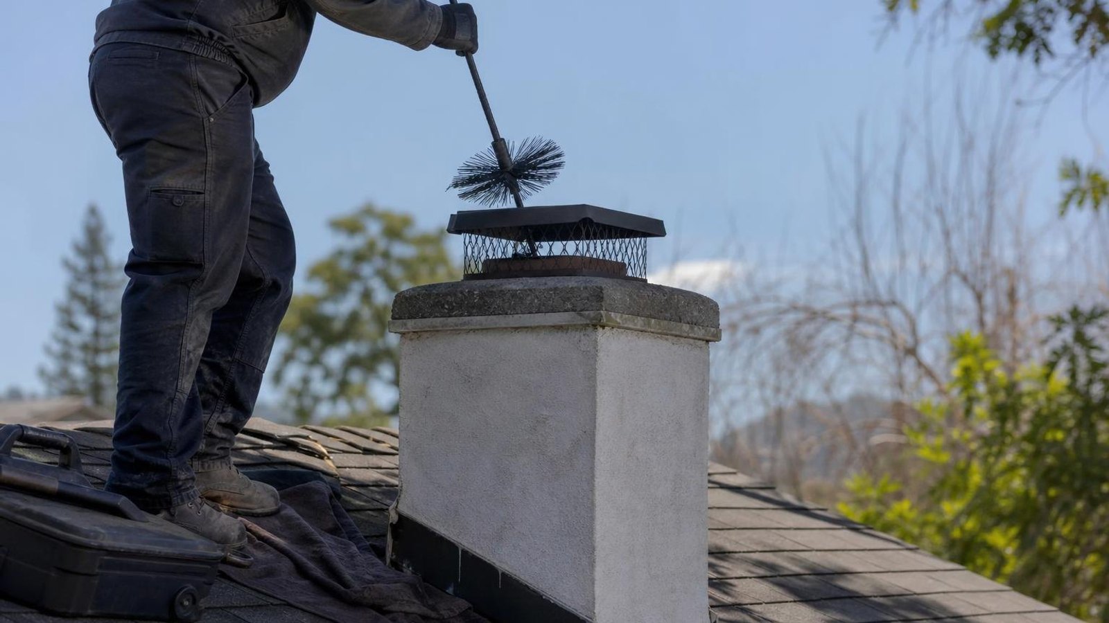 Practical chimney sweep & inspection in San Carlos